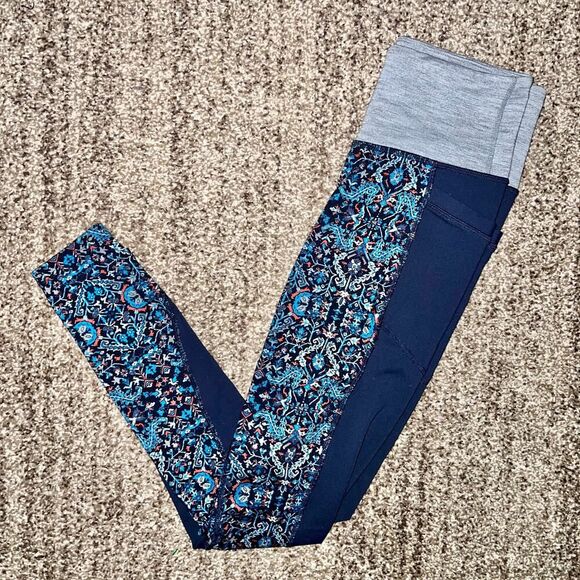 Athleta Women's High Rise Tapestry Chaturanga To Town Leggings in Blue XS - Picture 3 of 10